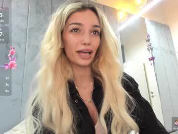 webcam girl sassyt33n live cam image #12199790