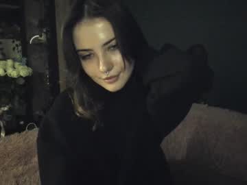 webcam girl bmwm5f90 live cam image #11548592