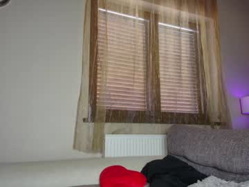 webcam girl pbsteve live cam image #7905763