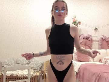webcam girl 1i1ypa1mer live cam image #8665891
