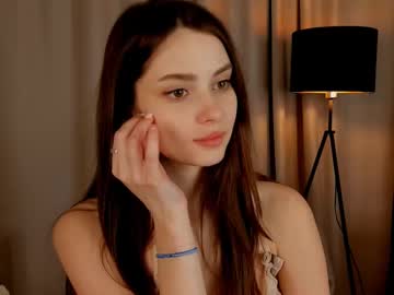 webcam girl scarletmore live cam image #12335658