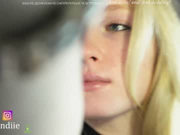 webcam girl bestblondiiecb live cam image #5805845