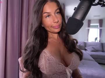 webcam girl innocentemmy live cam image #10155262