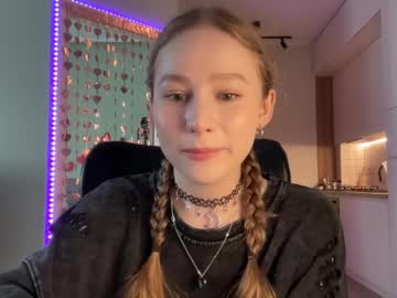 webcam girl whoisalisa live cam image #12639999