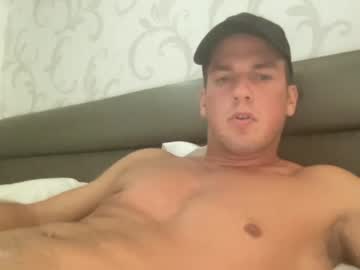 webcam man joshv1992 live cam image #2269228