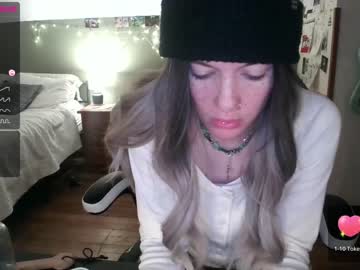 webcam girl pixelatedprincess live cam image #5429930