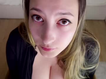 webcam girl aveksmr live cam image #11713359