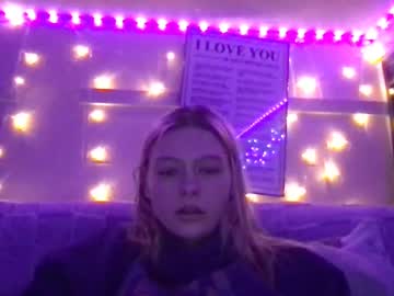 webcam girl harpersmith732912 live cam image #12167380