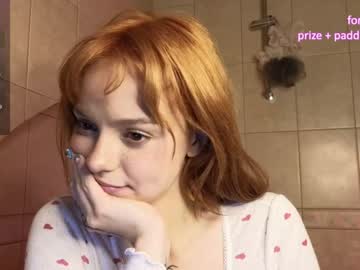 webcam girl artemisa_meows live cam image #9787089