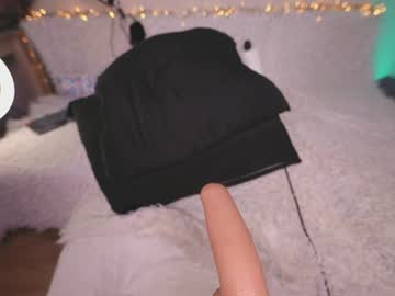 webcam girl babydoll_laura live cam image #10857952