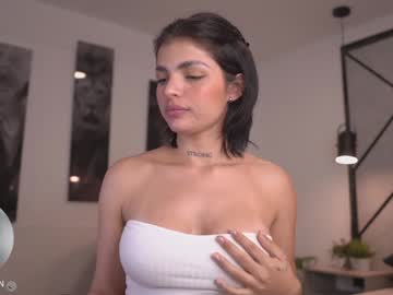 webcam girl laura_roldan live cam image #10138371