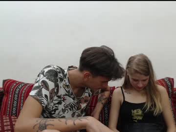 webcam couple llovelaksmi live cam image #1563902