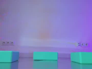 webcam girl anissaa__ live cam image #9584713