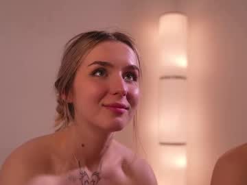 webcam girl april_blush live cam image #12182529