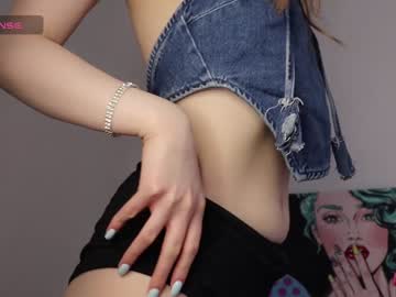 webcam girl fluffy_angel live cam image #9028684