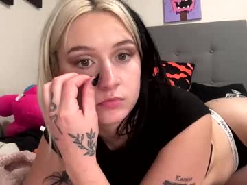 webcam girl charlybarbie live cam image #8843780