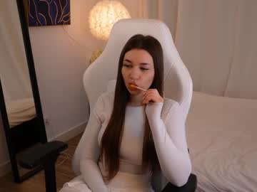 webcam girl liagotti18 live cam image #12229060