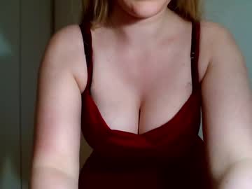 webcam girl sweat_mia live cam image #9455968