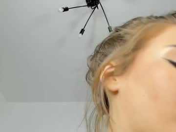 webcam girl jenie_fire live cam image #12009155