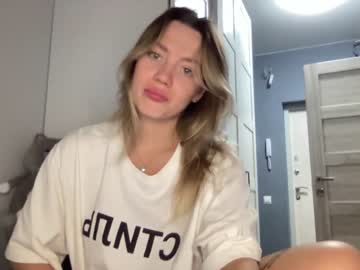 webcam girl angel_from_sky live cam image #6546008