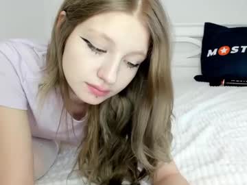webcam girl shycinderella live cam image #10192510