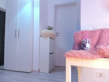 webcam girl eves_bodyxxx live cam image #10238470