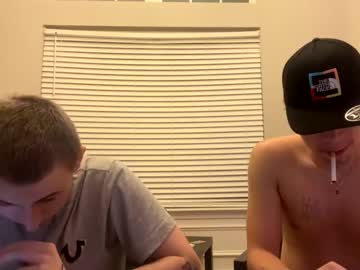 webcam man holdthesausagehostage live cam image #5238082