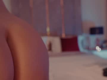 webcam girl miladystarlight live cam image #12440202