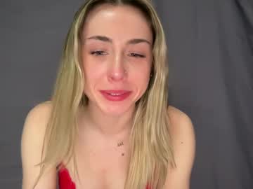 webcam girl hornyyleah live cam image #12178370