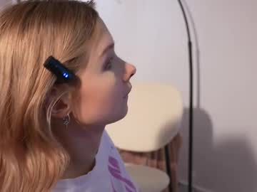 webcam girl april_blush live cam image #12820513