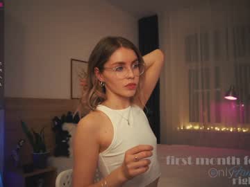 webcam girl purelovecult live cam image #1034971