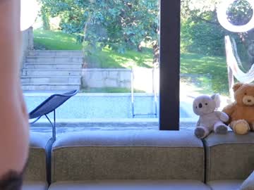 webcam girl moon_night_anna live cam image #10717511