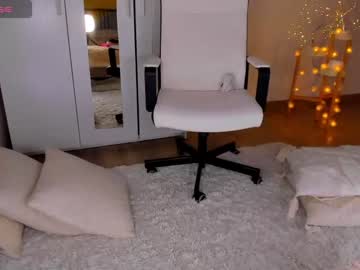 webcam girl roxy_blue_eyed_ live cam image #8661742