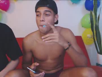 webcam man fratguysonline live cam image #3939956