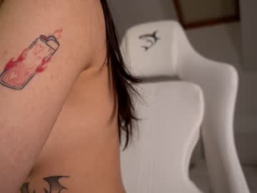 webcam girl aria_diaz live cam image #8464144
