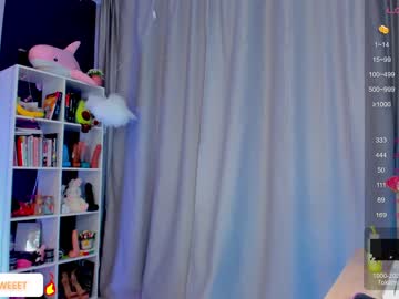 webcam girl blush_mikki live cam image #6807130
