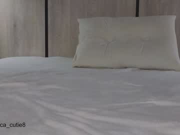 webcam girl kittyloffe live cam image #12139375