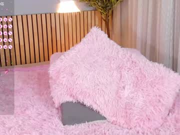 webcam girl little_effy18 live cam image #9646654