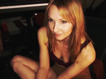 webcam girl kaileeshy live cam image #858744