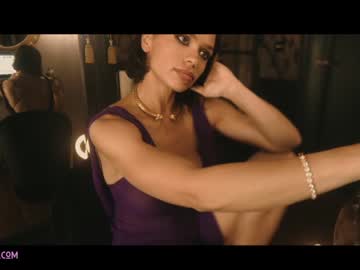 webcam girl lucieoude_ live cam image #3229071