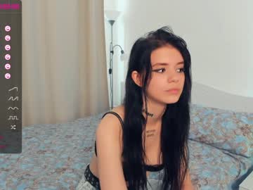 webcam girl elfas_cute live cam image #6416361
