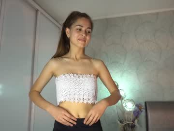 webcam girl little_animal live cam image #7429457