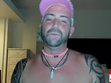 webcam man whaaaaaaaat live cam image #3872591