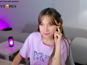 webcam girl ambertan1 live cam image #11257989