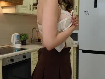 webcam girl sweett_aura live cam image #10157775
