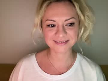 webcam girl kiradivine live cam image #5254639