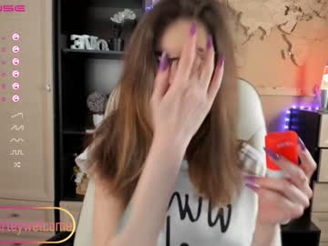 webcam girl shirleywatson live cam image #5470178