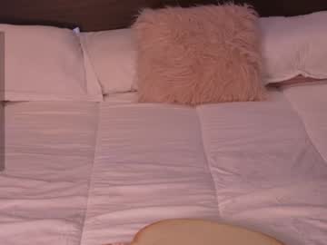 webcam girl lau__1 live cam image #10261636