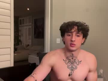 webcam man dom2gethard live cam image #8613590