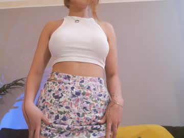 webcam girl sharasuo live cam image #3303887